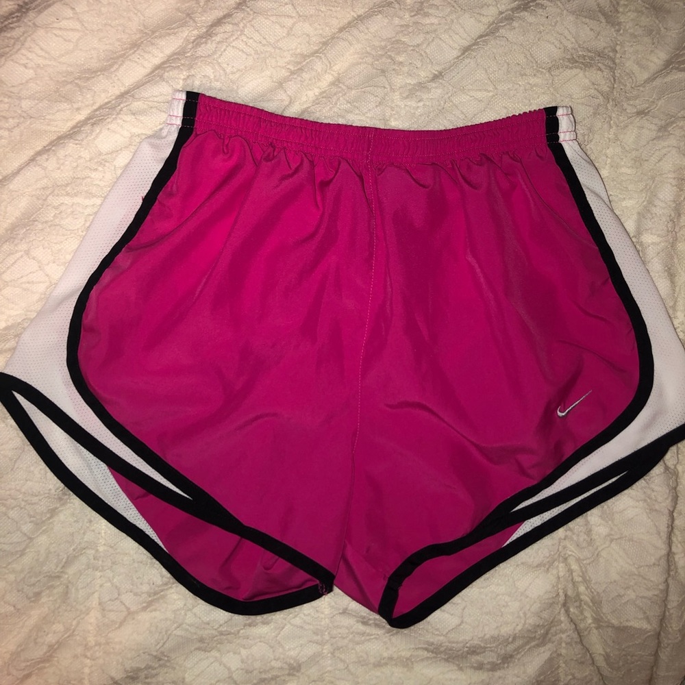 NIKE |🦋Gorgeous dri-fit shorts!! Size Small!
